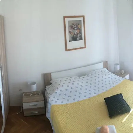 Apartment Kula
