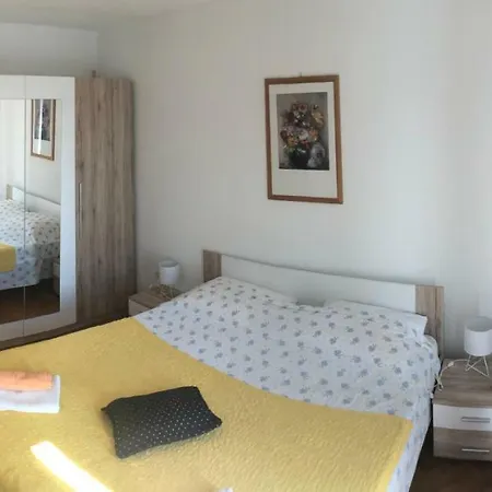 Kula Apartment Klenovica